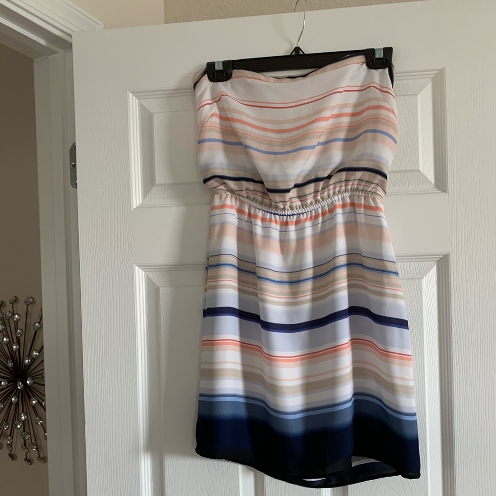 WHITE HOUSE BLACK MARKET STRAPLESS DRESS SIZE XS